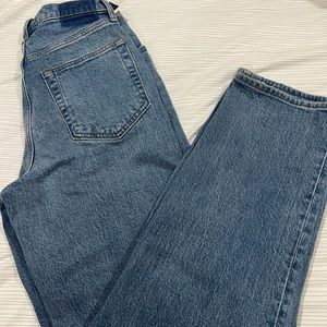 COPY - Abercrombie Curve love 90s straight jeans. Size 30/10R.